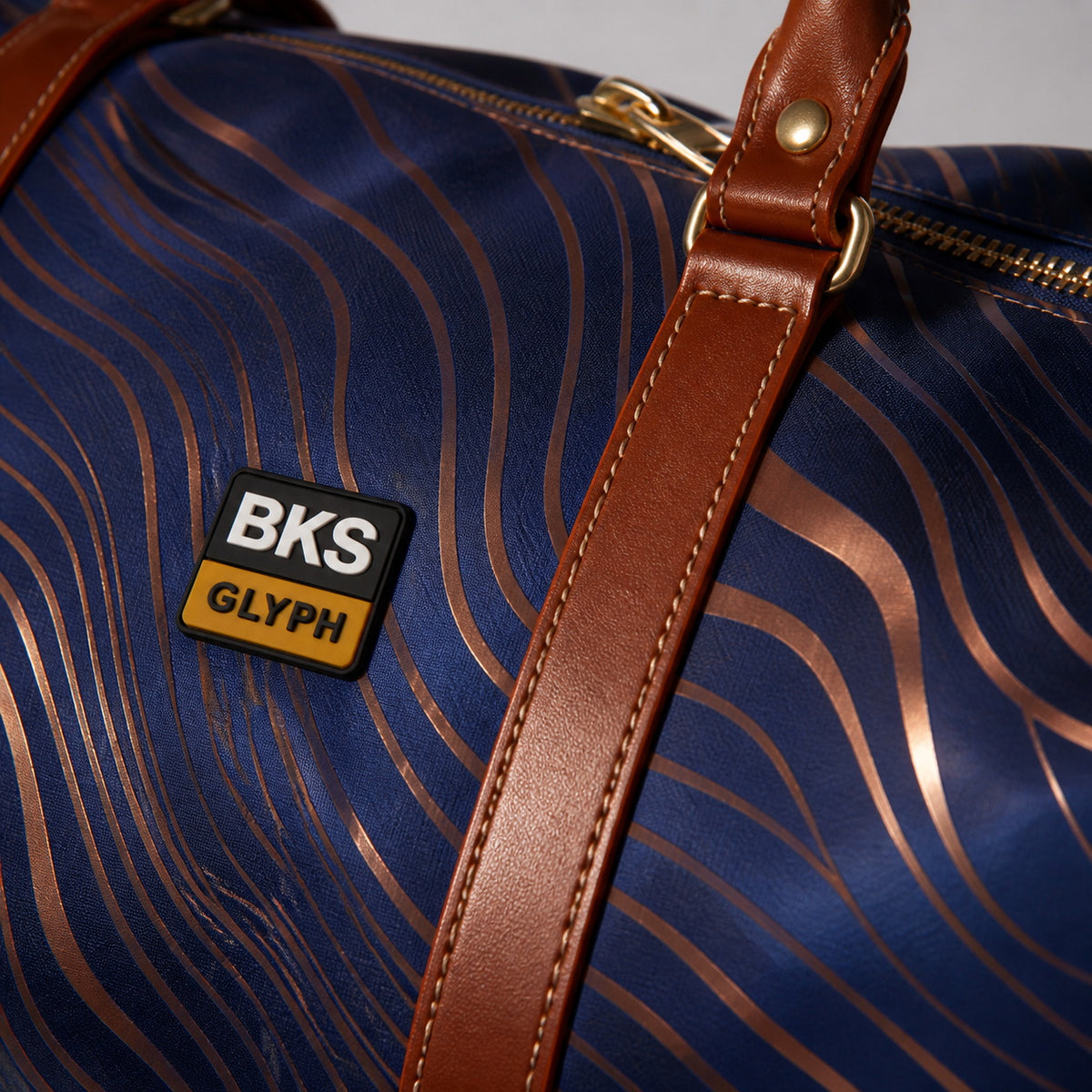 BKS Glyph Stride™ Travel Bag 05_macro-detail-square
